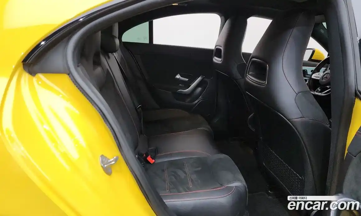 Mercedes-Benz CLA-Class 2021 2.0 Автомат в Москве № 194895, фото 3