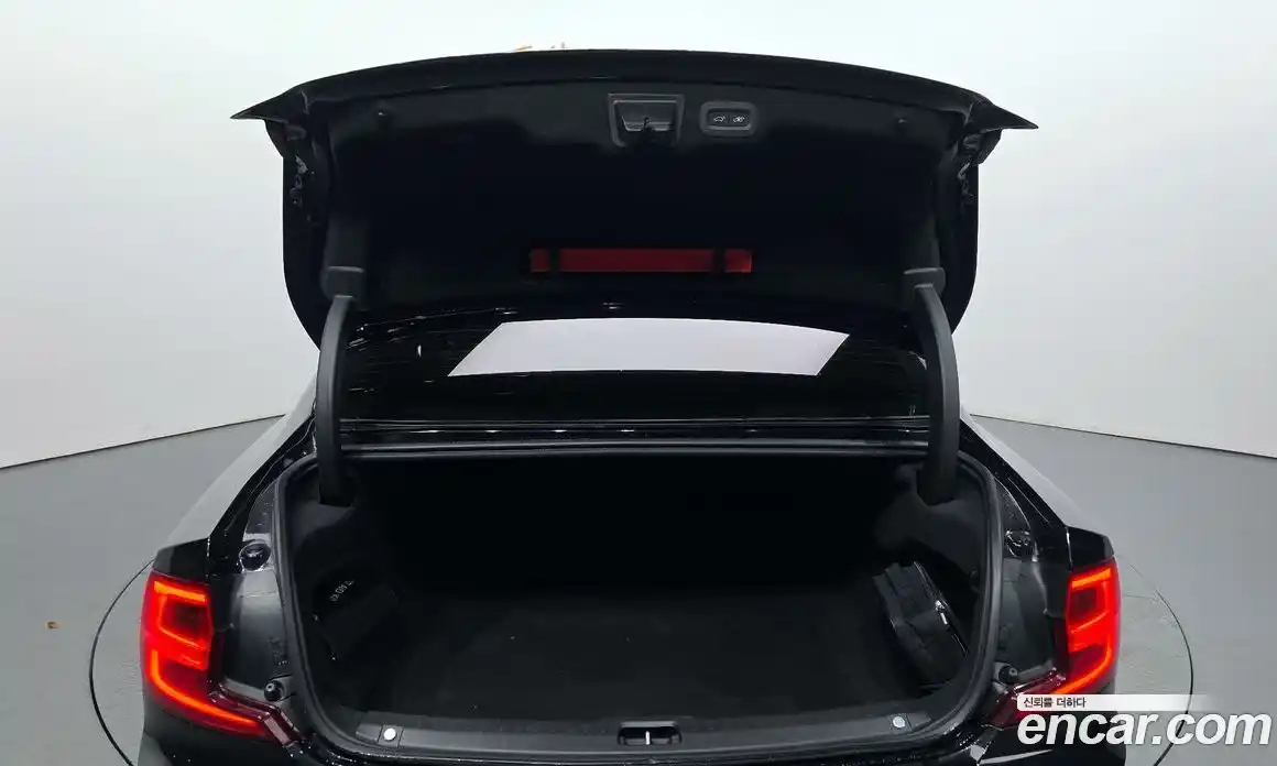 Volvo S90 2019 2.0 Автомат в Москве № 196979, фото 2