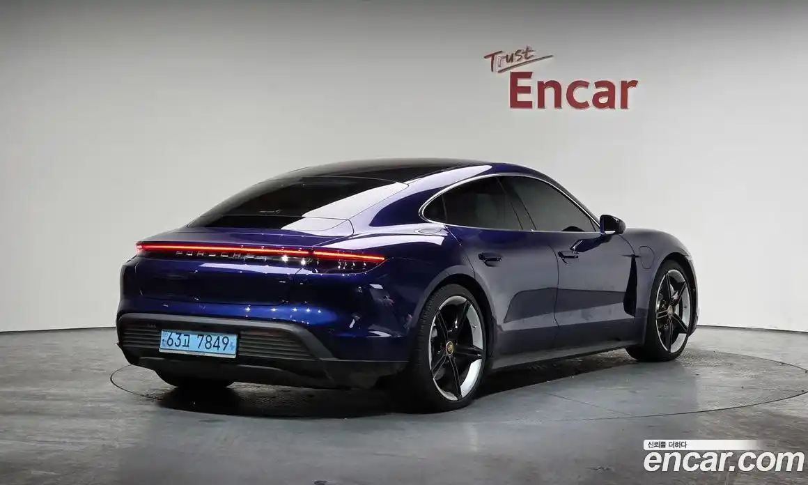 Porsche Taycan 2022 0.1 Автомат в Москве № 197194, фото 16