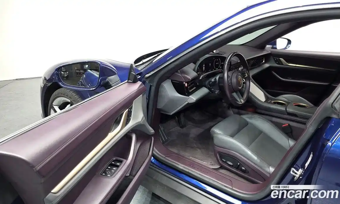 Porsche Taycan 2022 0.1 Автомат в Москве № 197194, фото 17