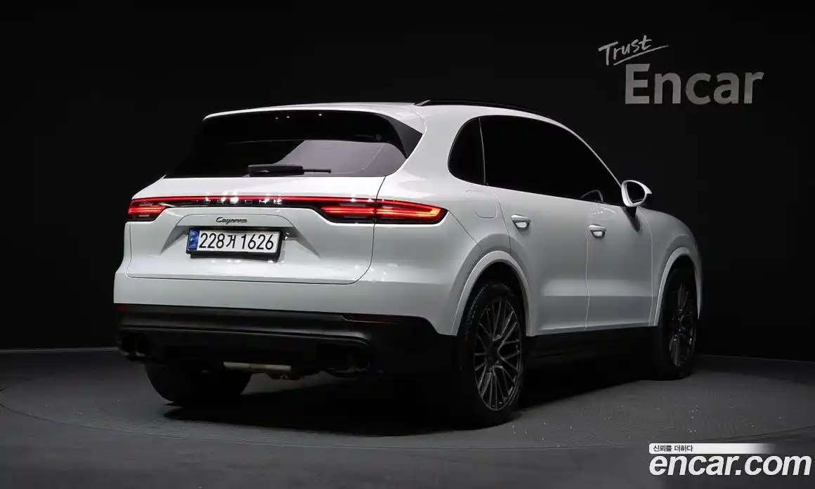 Porsche Cayenne 2019 3.0 Автомат в Москве № 197633, фото 17