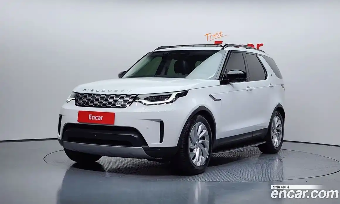 Land Rover Discovery 2024 3.0 Автомат в Москве № 198056, фото 1