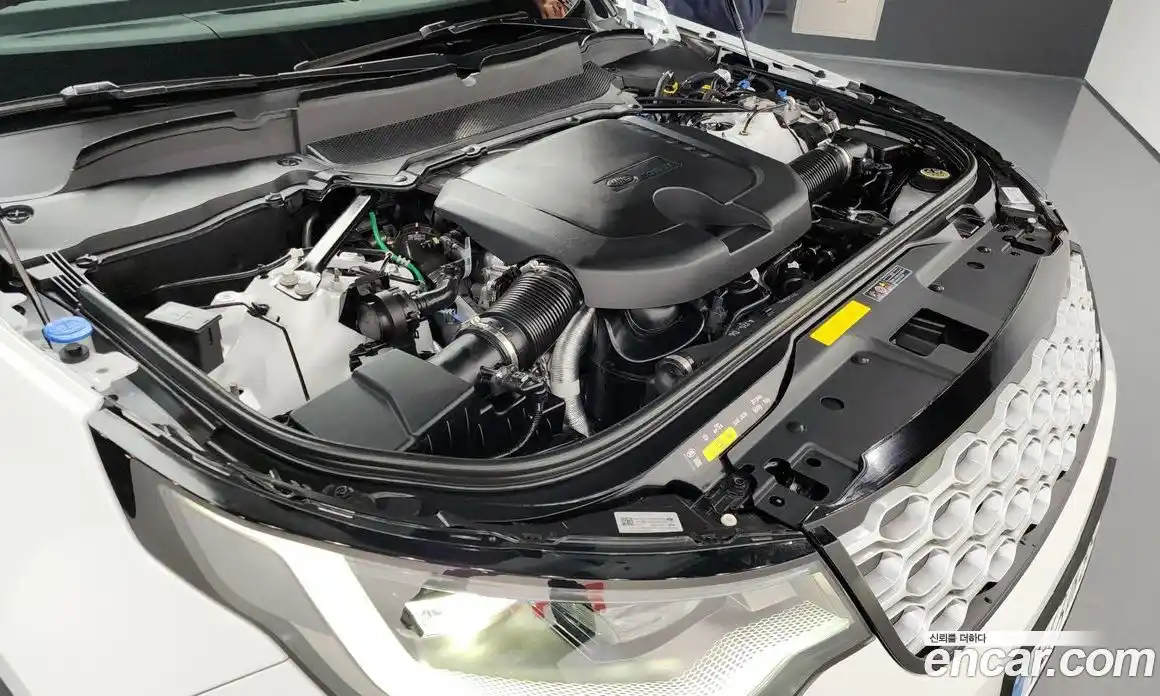 Land Rover Discovery 2024 3.0 Автомат в Москве № 198056, фото 13