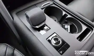 Land Rover Discovery 2024 3.0 Автомат в Москве № 198056, миниатюра 7