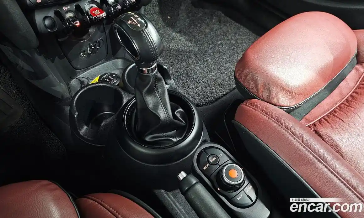 Mini Cooper 2018 1.5 Автомат в Москве № 198325, фото 11