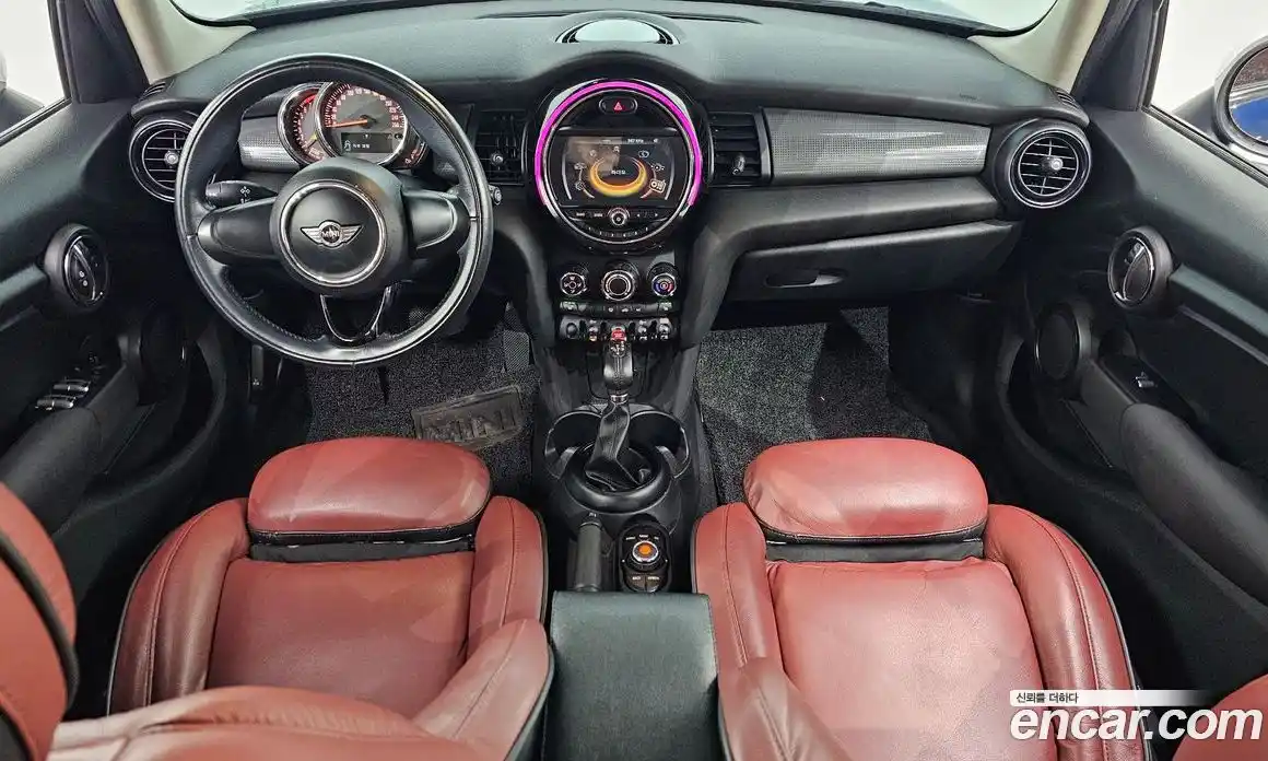 Mini Cooper 2018 1.5 Автомат в Москве № 198325, фото 20