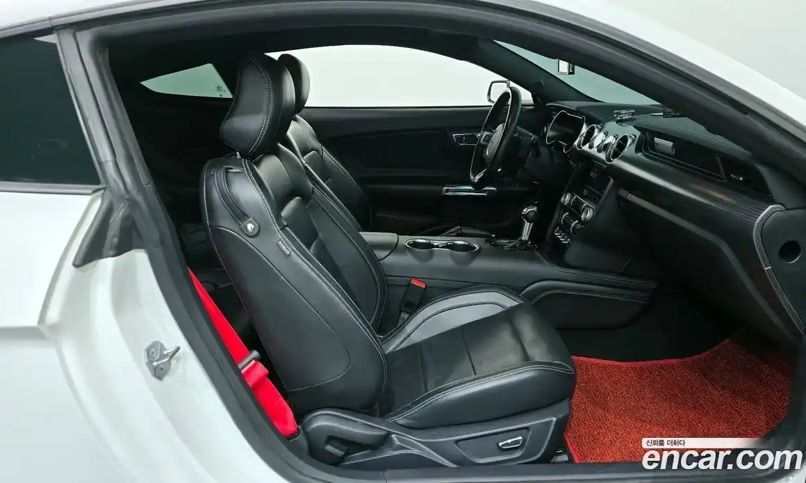 Ford Mustang 2019 2.3 Автомат в Москве № 199813, фото 16