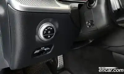 Mercedes-Benz C-Class, 2024