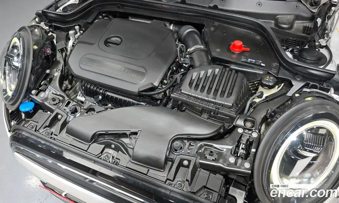 Mini Cooper 2024 1.5 Автомат в Москве № 200990, фото 15