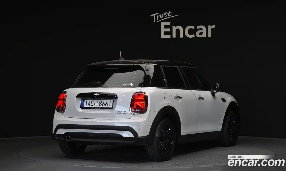 Mini Cooper 2024 1.5 Автомат в Москве № 200990, фото 6