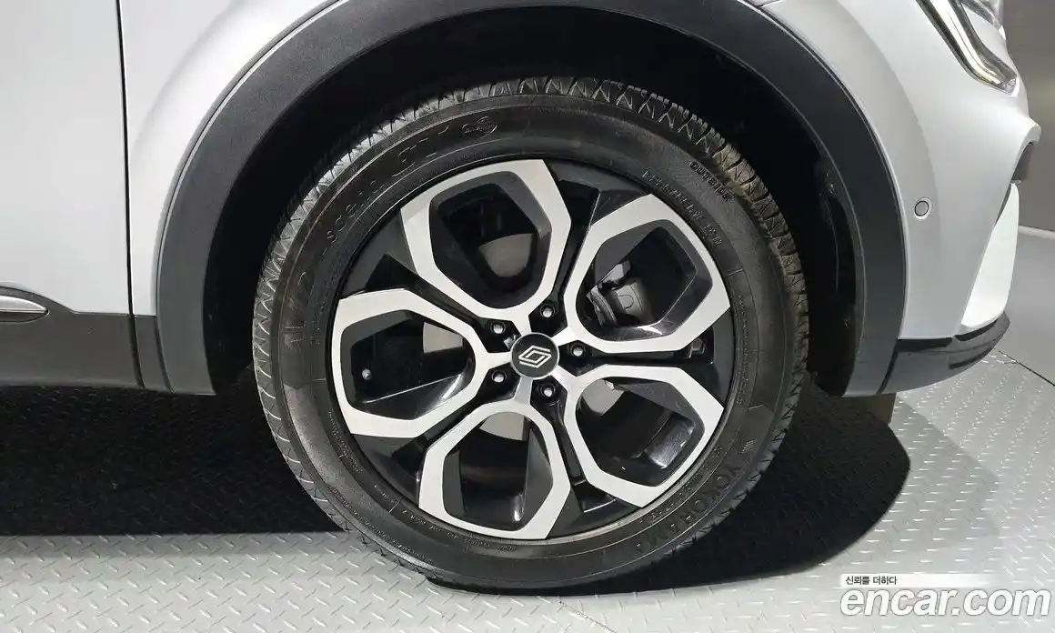 Renault Arkana 2025 1.6 Автомат в Москве № 207092, фото 9