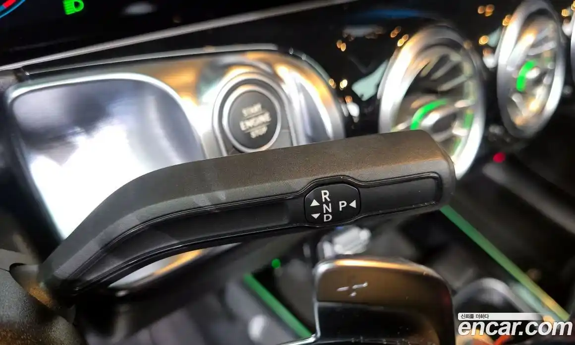 Mercedes-Benz GLB-Class 2020 2.0 Автомат в Москве № 212088, фото 7