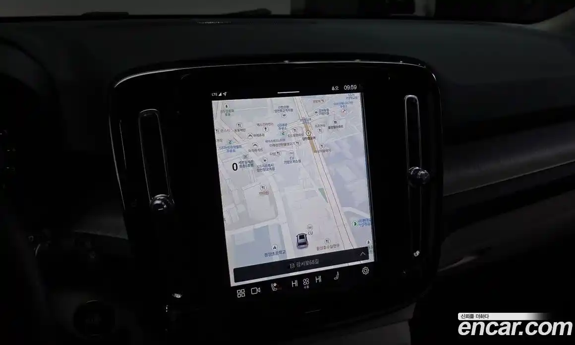 Volvo XC40 2023 2.0 Автомат в Москве № 212873, фото 6