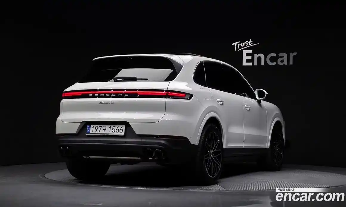 Porsche Cayenne 2024 3.0 Автомат в Москве № 213073, фото 14