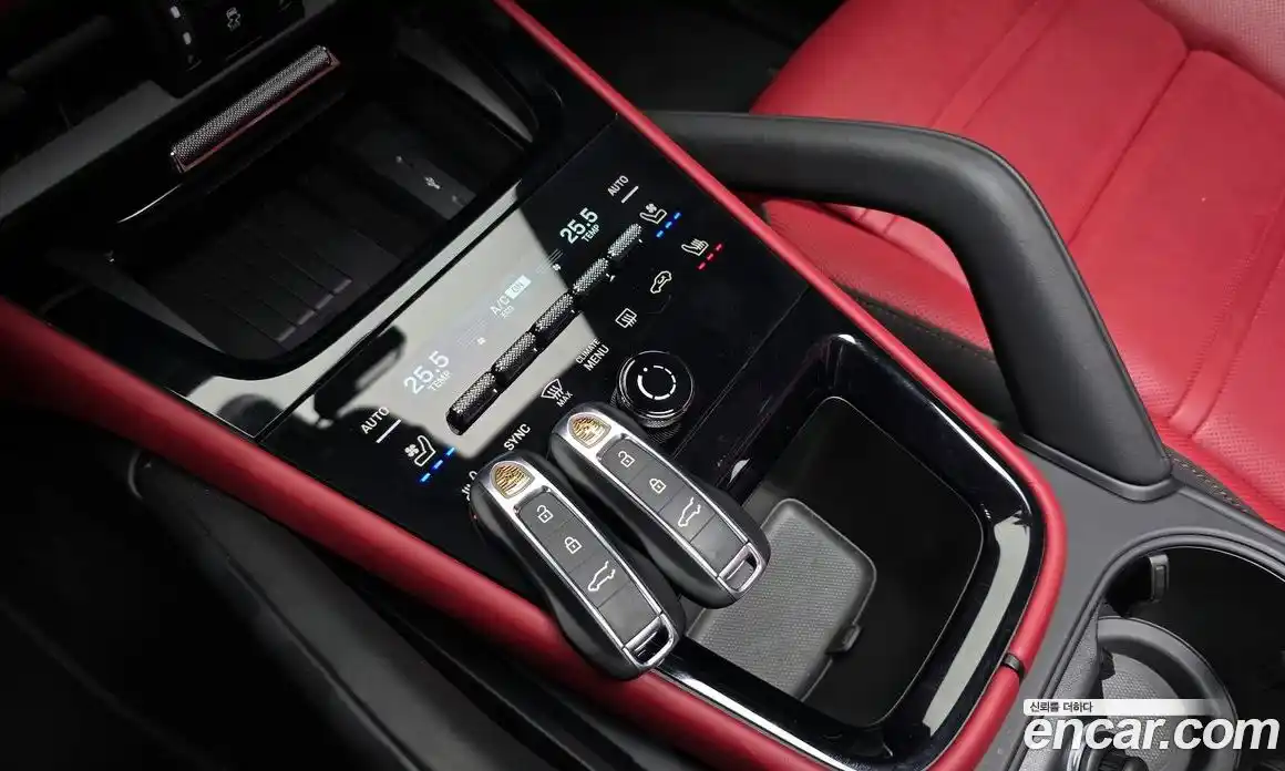 Porsche Cayenne 2024 3.0 Автомат в Москве № 213073, фото 6