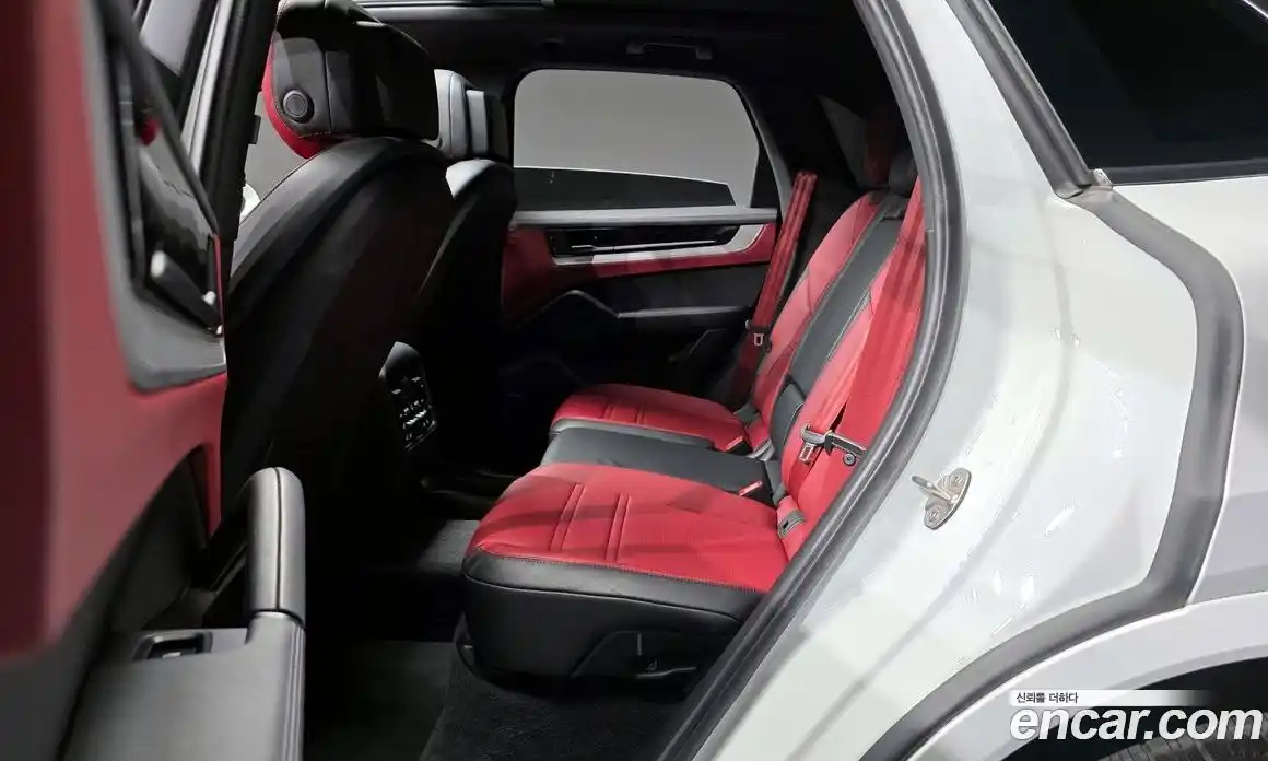 Porsche Cayenne 2024 3.0 Автомат в Москве № 213073, фото 7