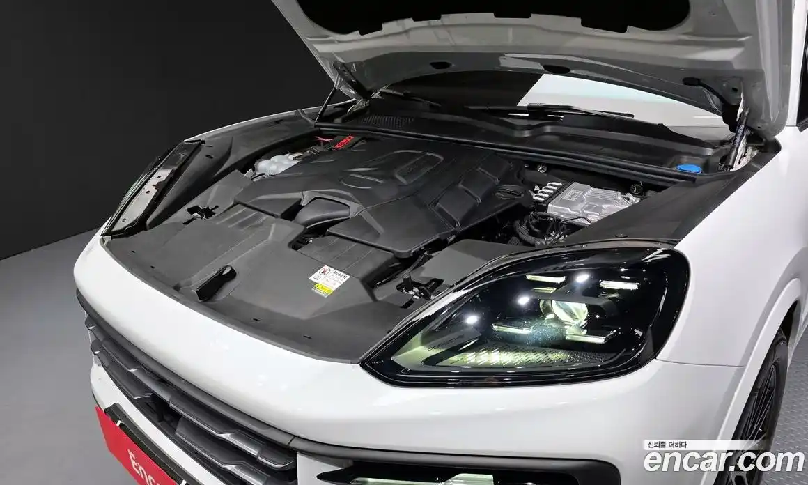 Porsche Cayenne 2024 3.0 Автомат в Москве № 213073, фото 10