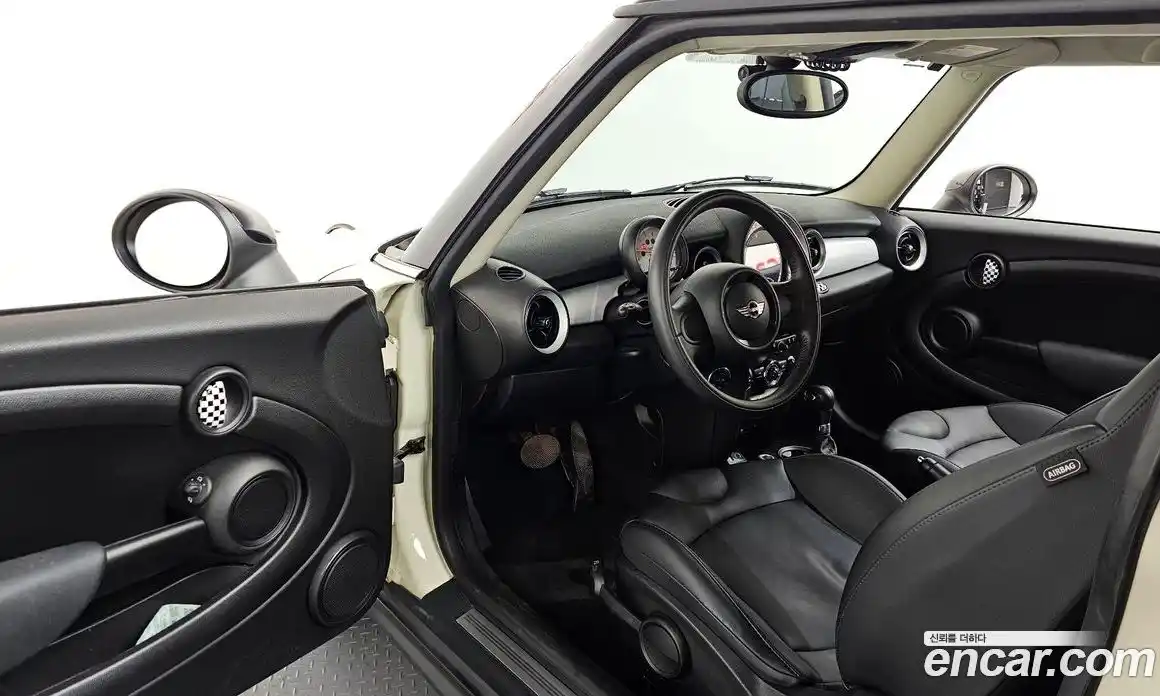 Mini Cooper 2013 2.0 Автомат в Москве № 213973, фото 15