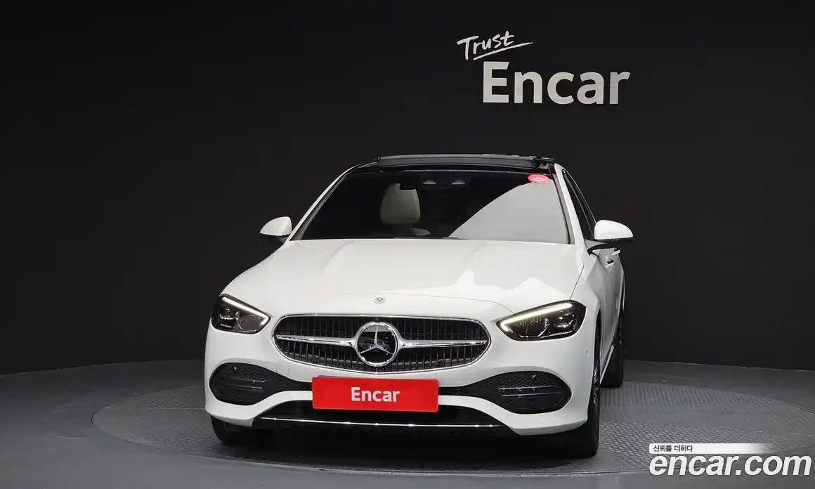 Mercedes-Benz C-Class 2024 2.0 Автомат в Москве № 218246, фото 1