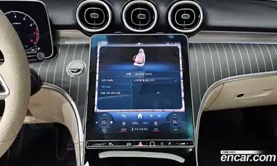 Mercedes-Benz C-Class 2024 2.0 Автомат в Москве № 218246, миниатюра 2