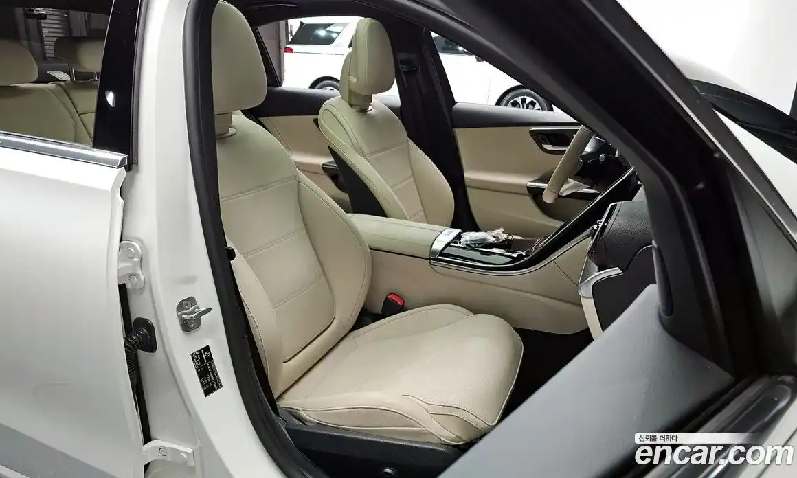 Mercedes-Benz C-Class 2024 2.0 Автомат в Москве № 218246, фото 3