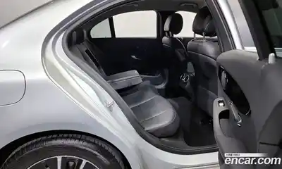 Mercedes-Benz C-Class 2019 2.0 Автомат в Москве № 224758, миниатюра 3
