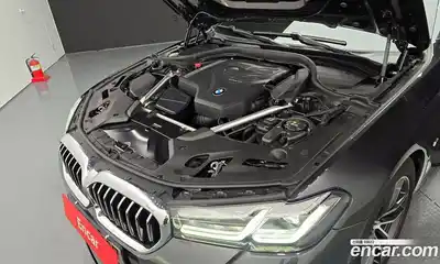 BMW 5-Series 2023 2.0 Автомат в Москве № 228372, миниатюра 2