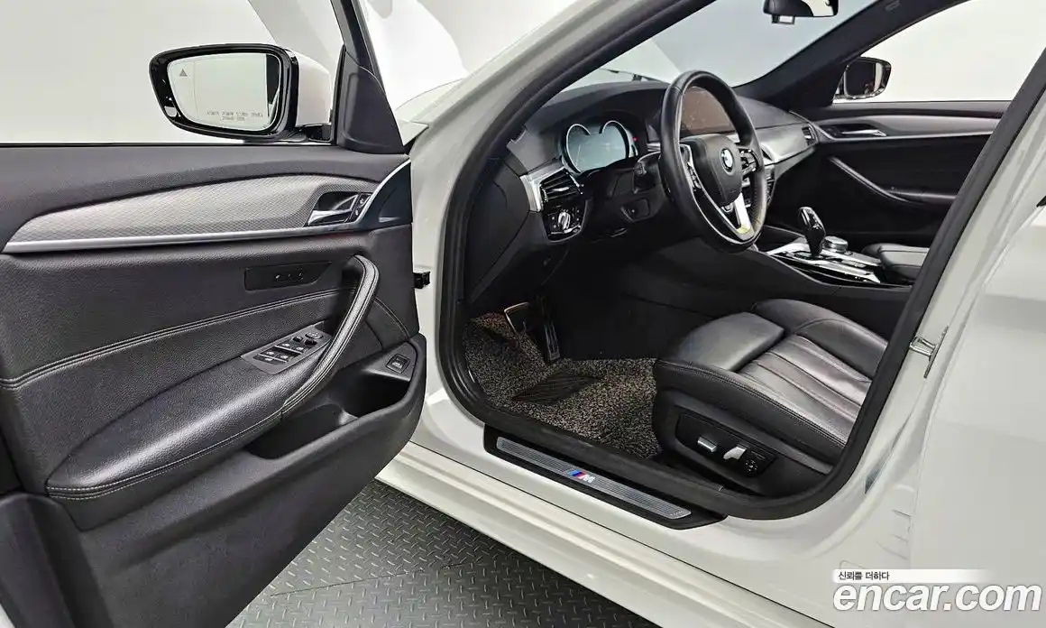 BMW 5-Series 2017 2.0 Автомат в Москве № 229209, фото 5