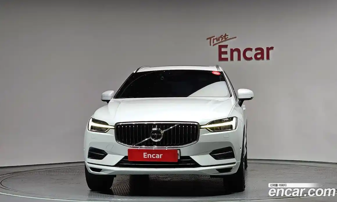 Volvo XC60 2019 2.0 Автомат в Москве № 230544, фото 4