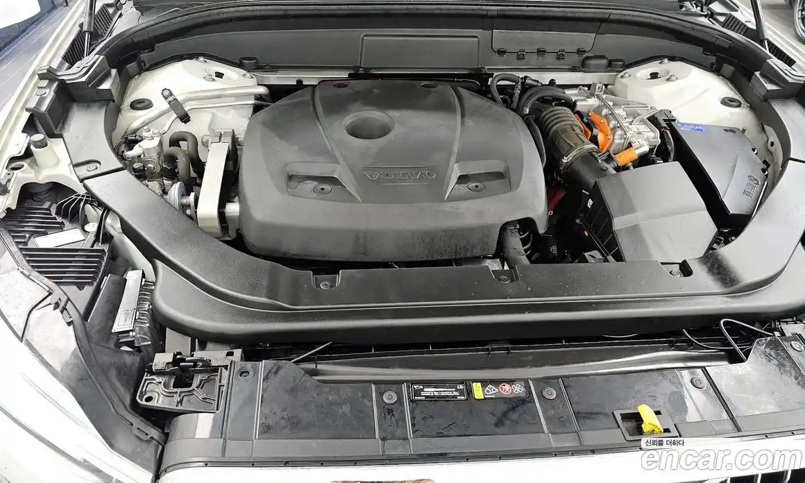 Volvo XC60 2019 2.0 Автомат в Москве № 230544, фото 9