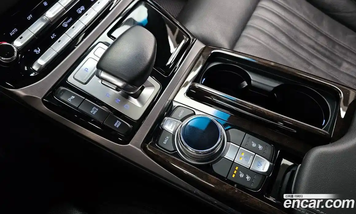 Genesis EQ900 2018 3.8 Автомат в Москве № 23115, фото 16