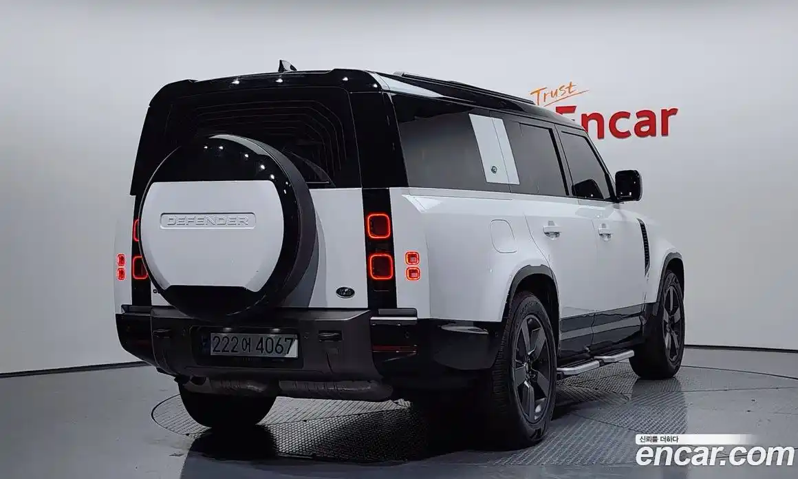 Land Rover Defender 2023 3.0 Автомат в Москве № 231188, фото 11