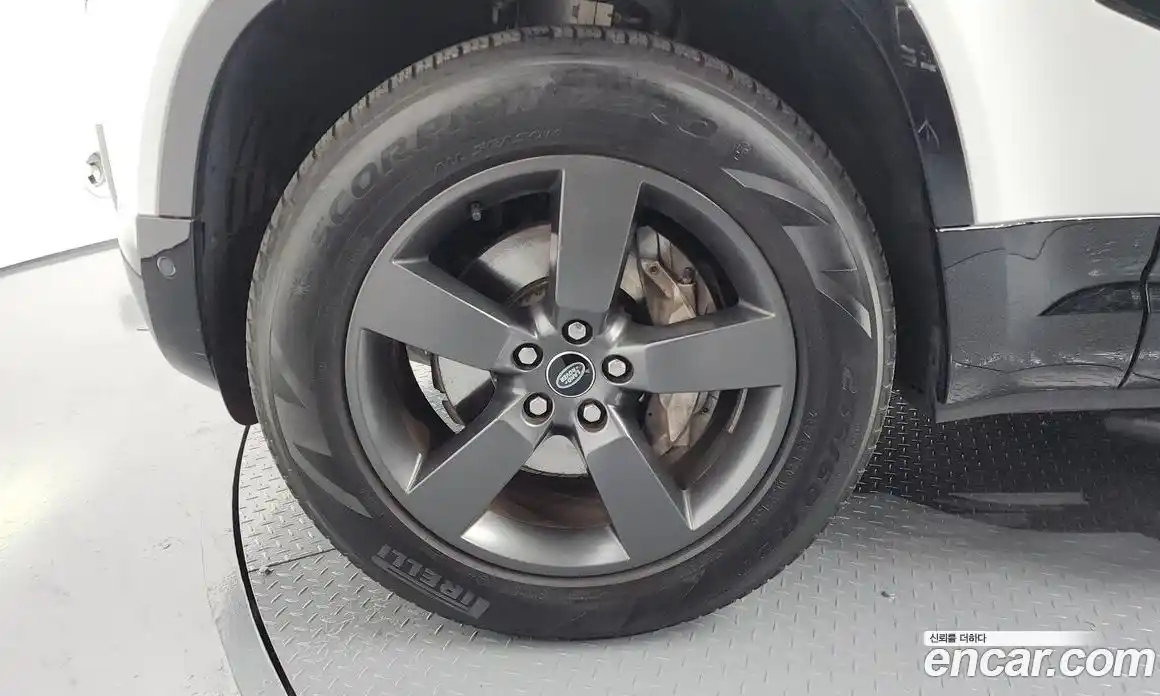 Land Rover Defender 2023 3.0 Автомат в Москве № 231188, фото 20