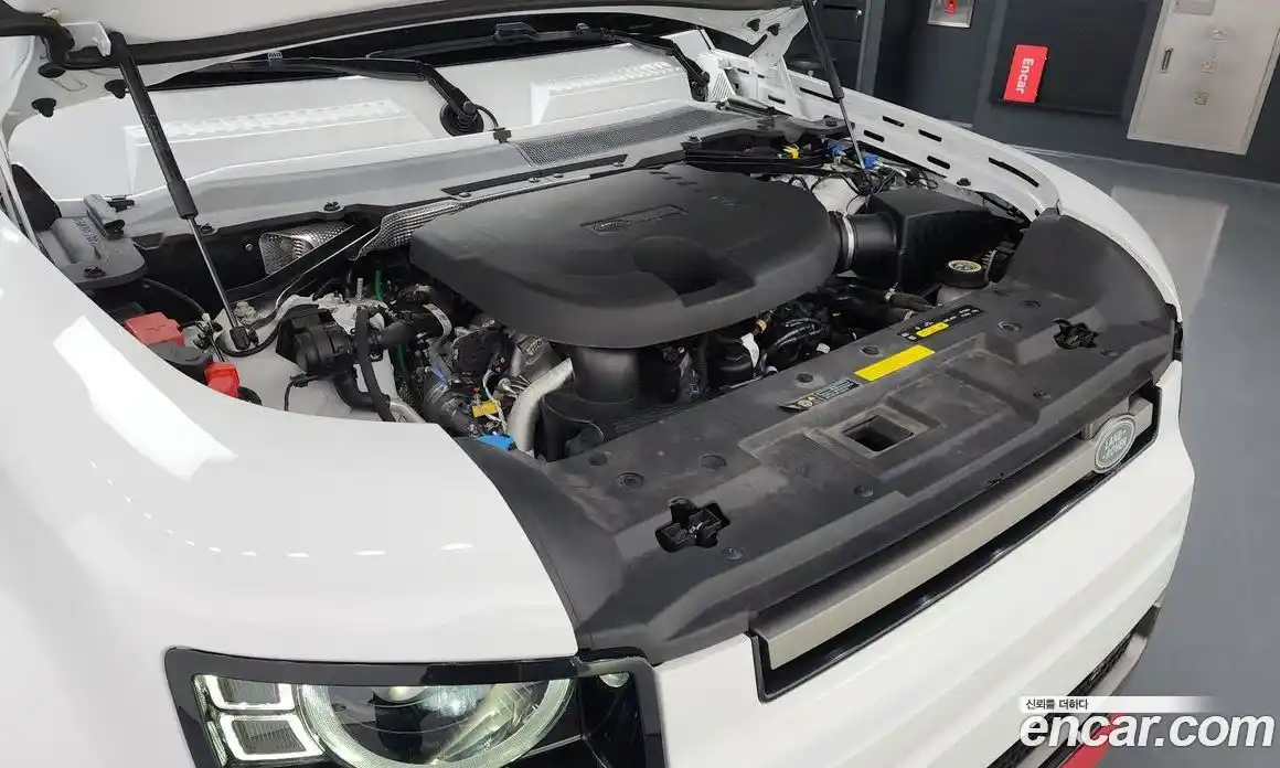 Land Rover Defender 2023 3.0 Автомат в Москве № 231188, фото 7