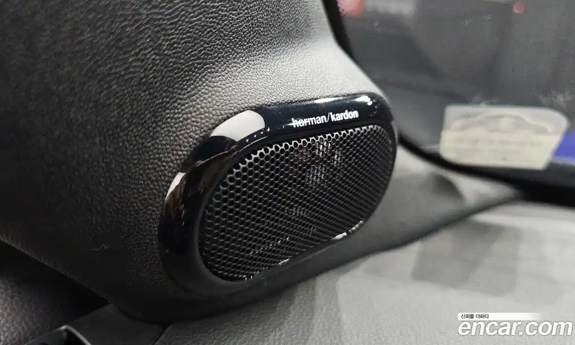 Mini Cooper Convertible 2020 2.0 Автомат в Москве № 231440, фото 19