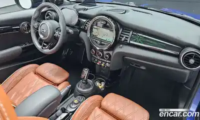 Mini Cooper Convertible 2020 2.0 Автомат в Москве № 231440, миниатюра 9