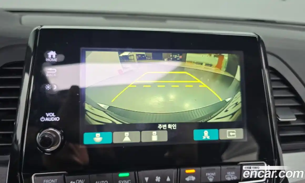 Honda Odyssey 2018 3.5 Автомат в Москве № 232913, фото 19