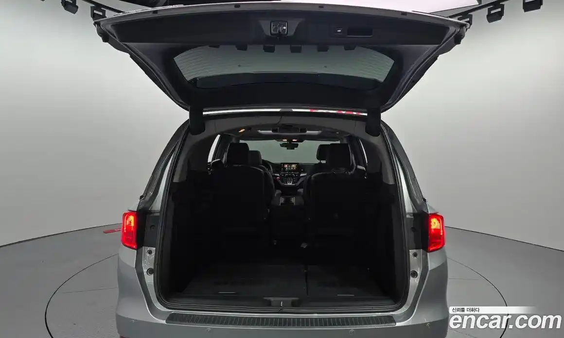 Honda Odyssey 2018 3.5 Автомат в Москве № 232913, фото 20