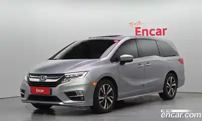 Honda Odyssey 2018 3.5 Автомат в Москве № 232913, миниатюра 6