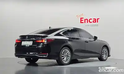 Lexus ES 2023 2.5 Автомат в Москве № 254152, миниатюра 3