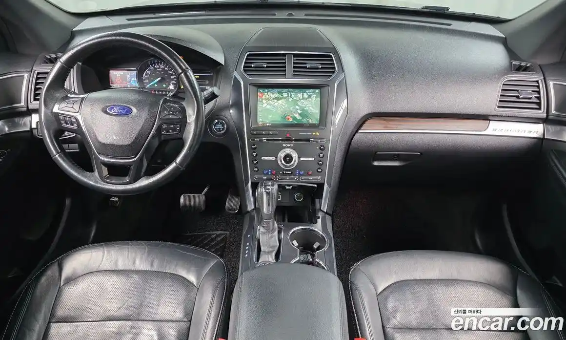 Ford Explorer 2018 2.3 Автомат в Москве № 255657, фото 14