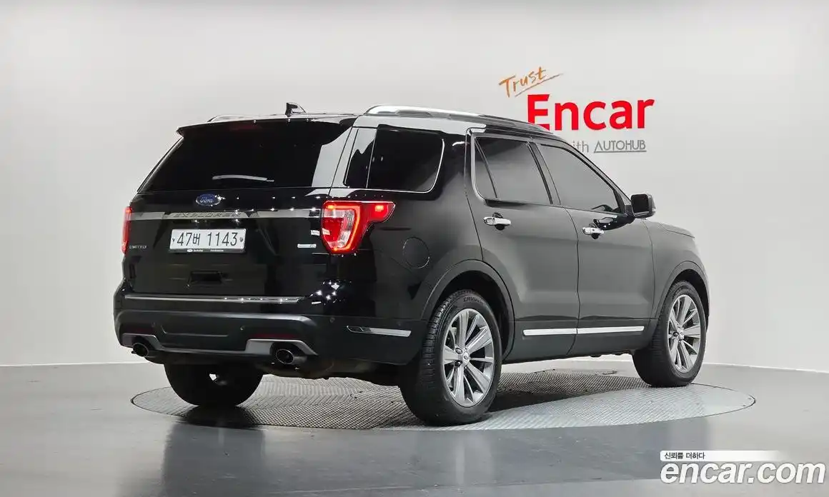 Ford Explorer 2018 2.3 Автомат в Москве № 255657, фото 3