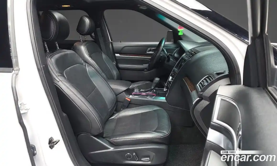 Ford Explorer 2017 2.3 Автомат в Москве № 273421, фото 5