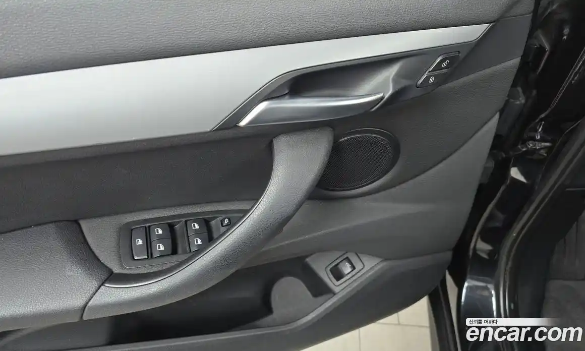 BMW X1 2017 2.0 Автомат в Москве № 285497, фото 11