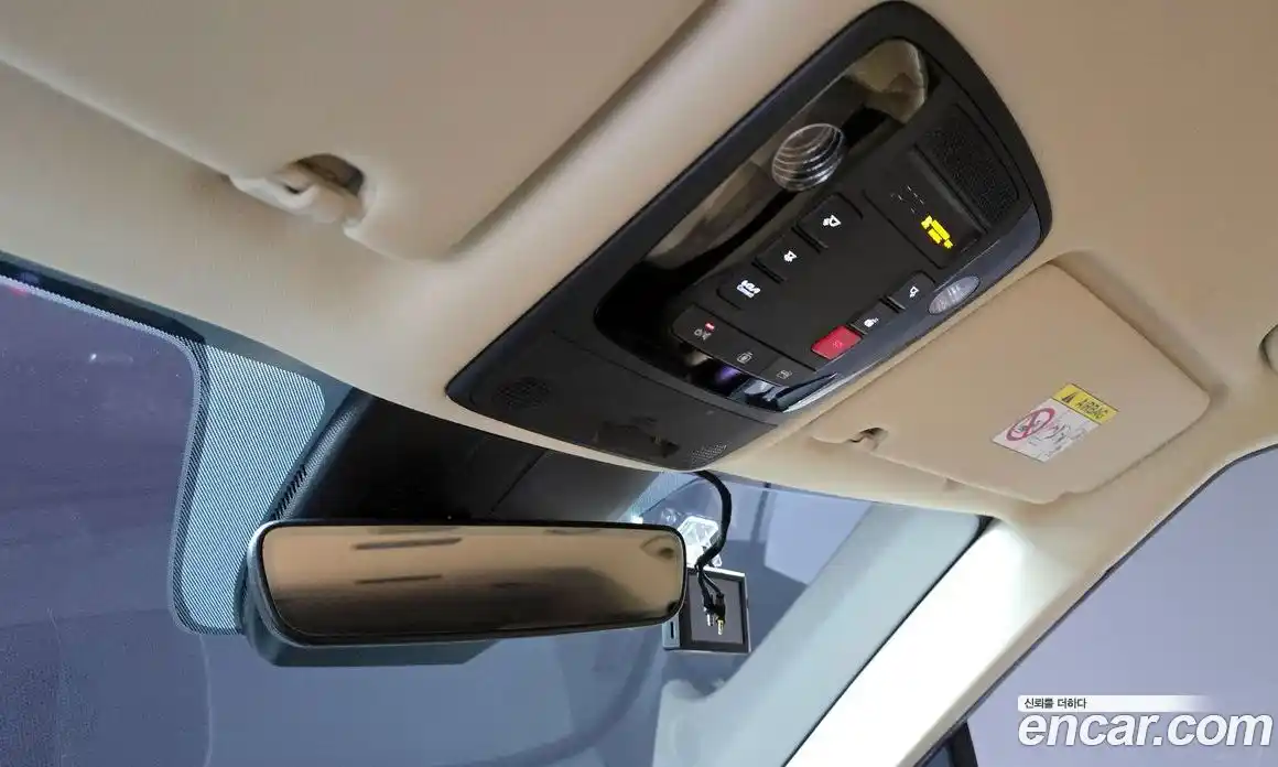 Kia Canival 2023 3.5 Автомат в Москве № 286917, фото 15