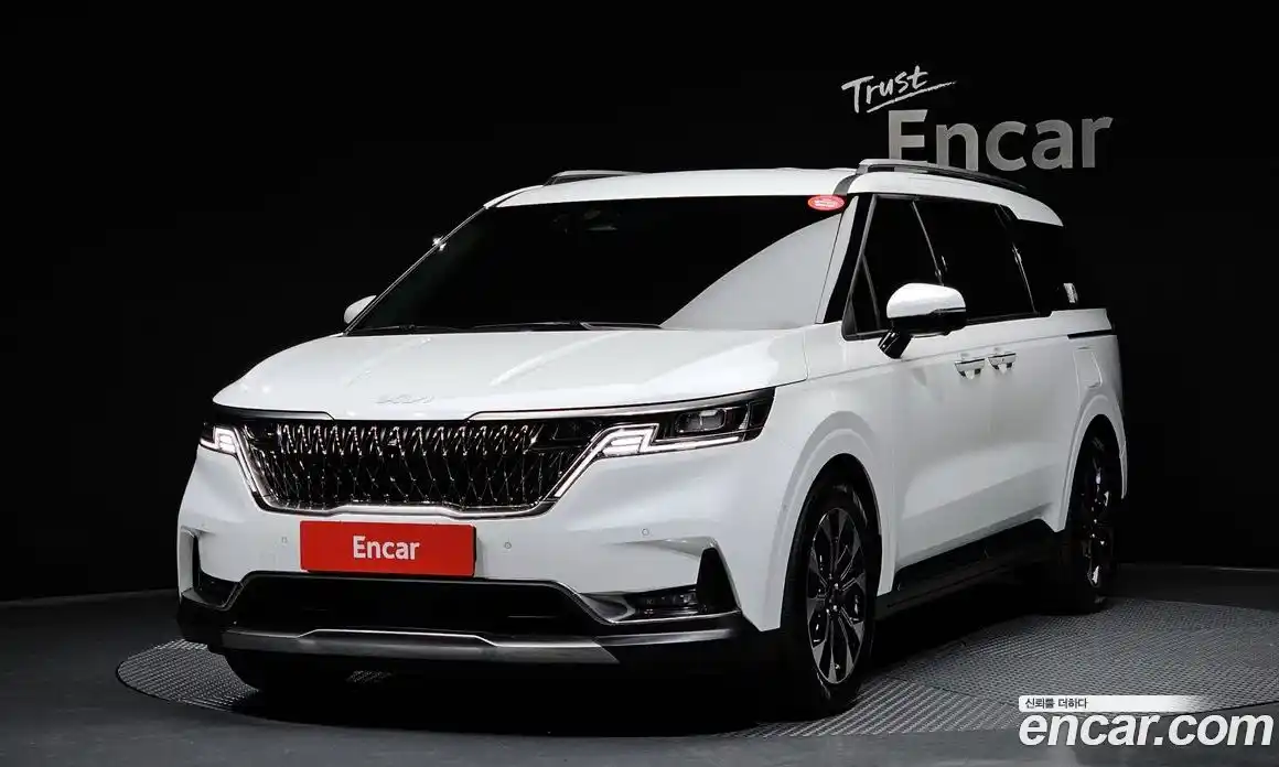 Kia Canival 2023 3.5 Автомат в Москве № 286917, фото 18