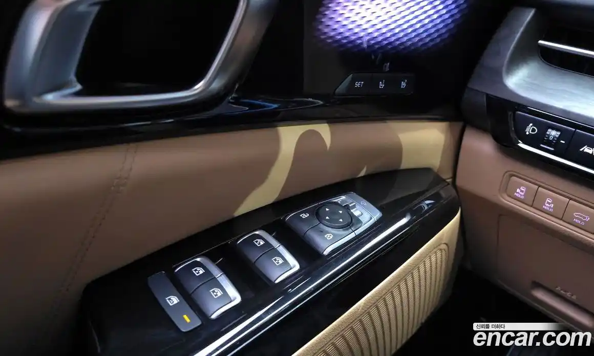 Kia Canival 2023 3.5 Автомат в Москве № 286917, фото 9