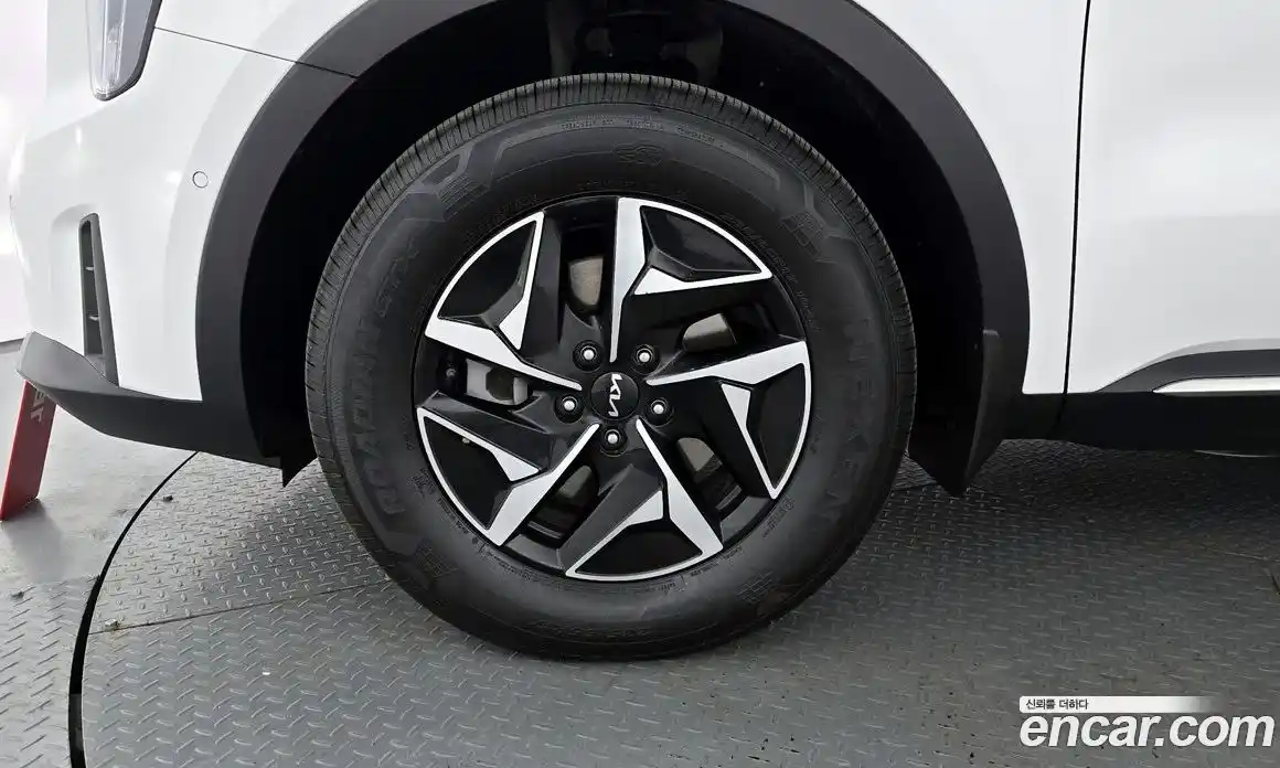 Kia Sorento 2024 1.6 Автомат в Москве № 287319, фото 1