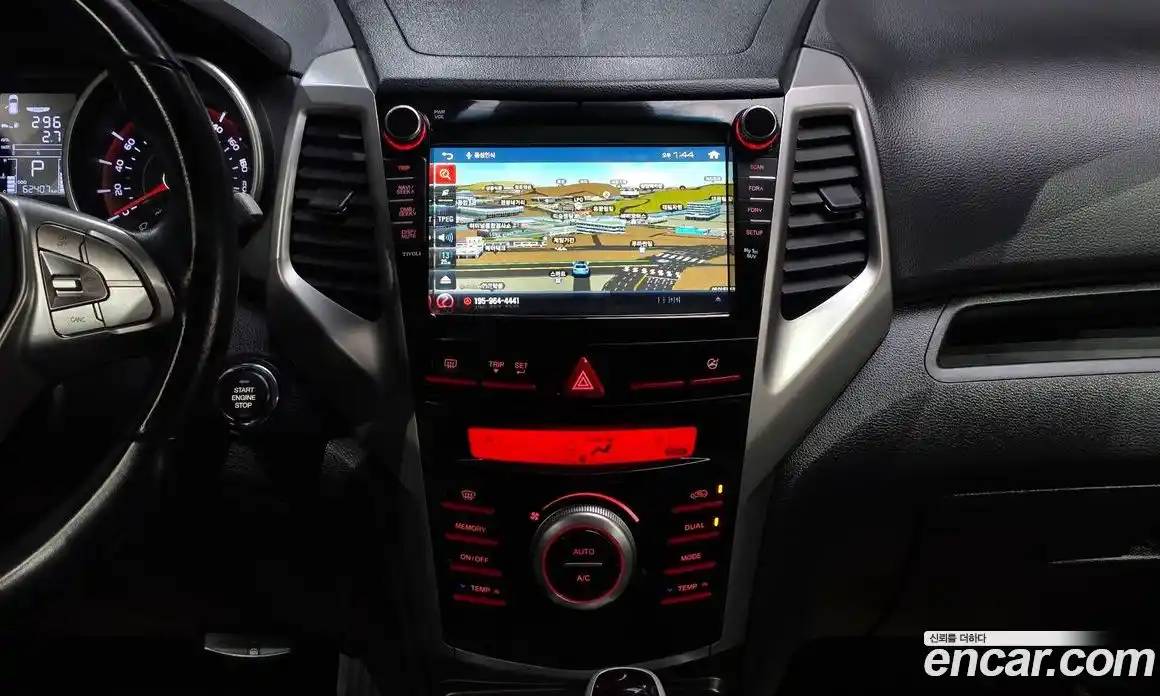 SsangYong TIBOLI 2015 1.6 Автомат в Москве № 30197, фото 1