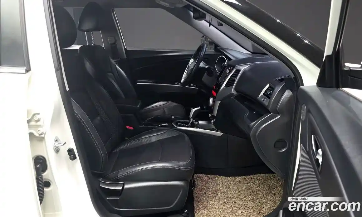 SsangYong TIBOLI 2015 1.6 Автомат в Москве № 30197, фото 20